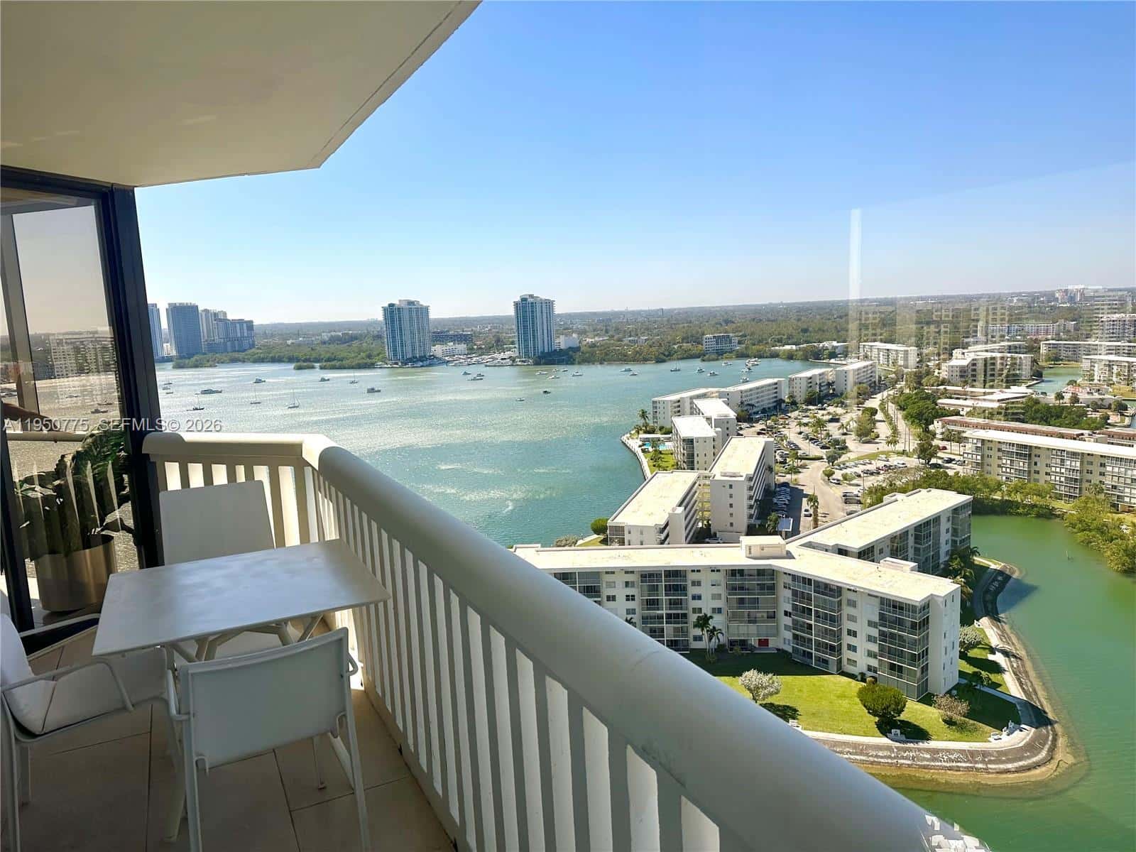 1000 W Island Blvd # 2410, Aventura FL 33160