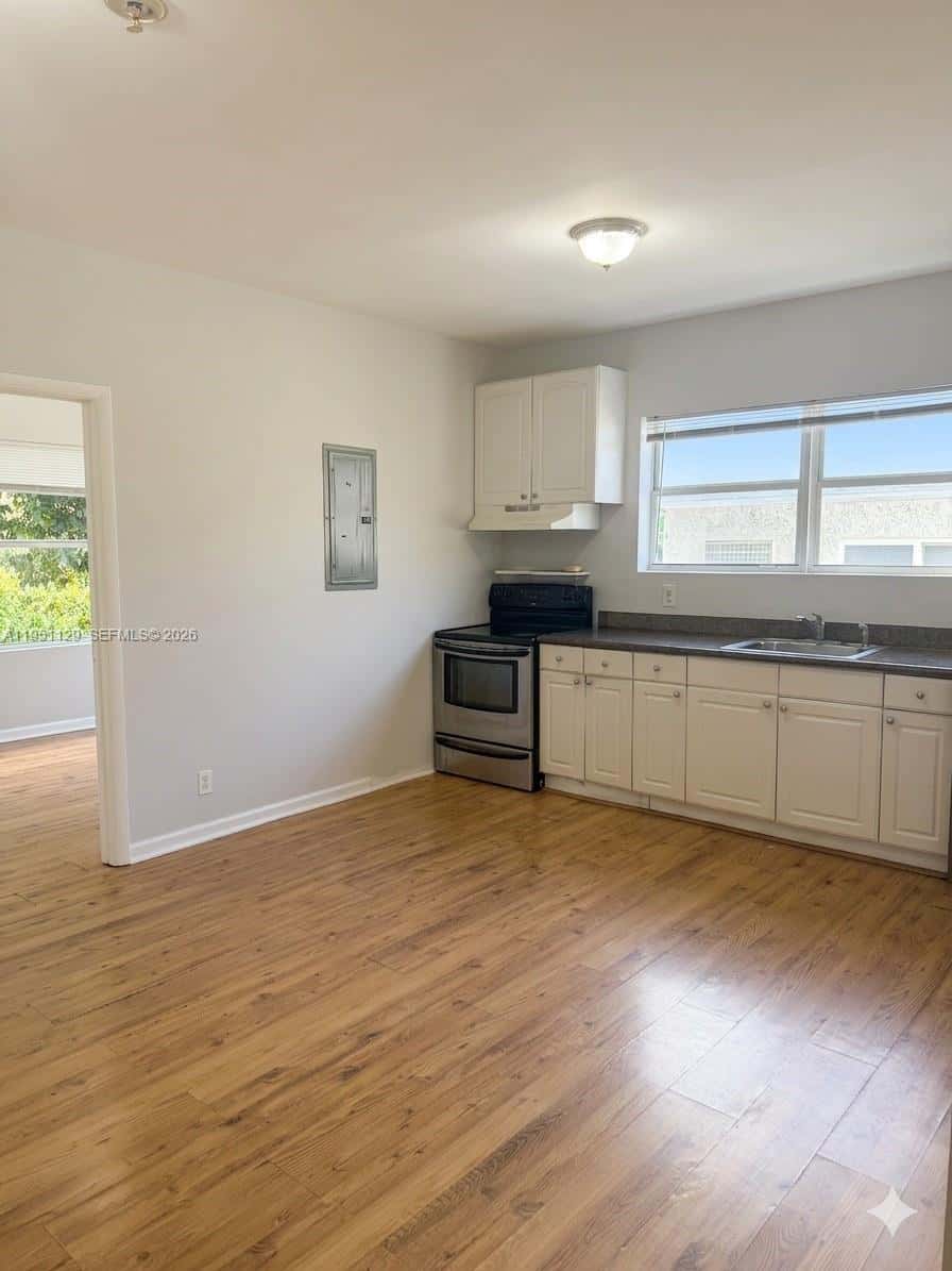 576 NE 63rd St # 8, Miami FL 33138