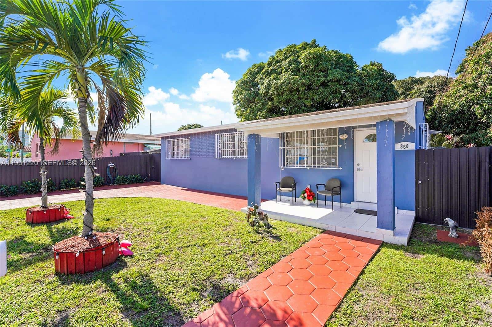 860 SE 7th Ave, Hialeah FL 33010