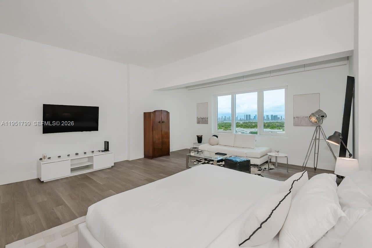 2301 Collins Ave # 1636, Miami Beach FL 33139