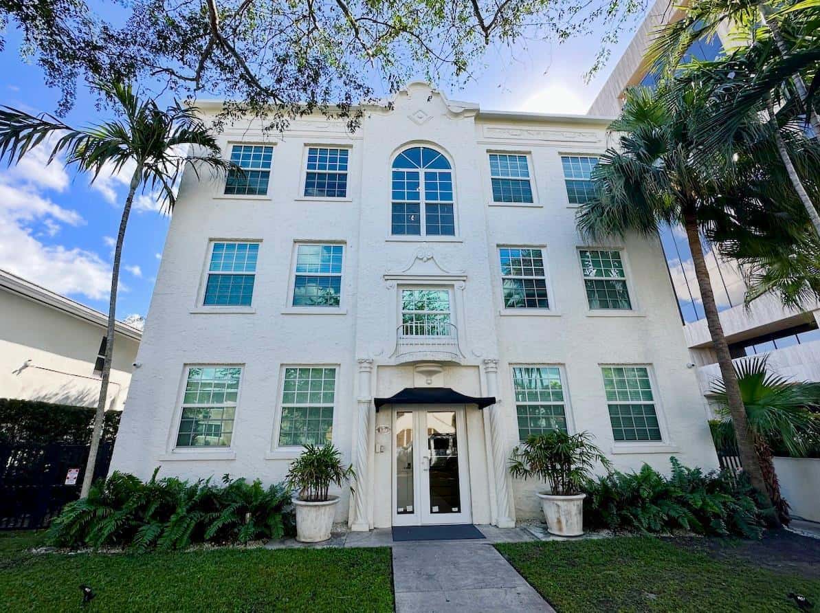 130 Antiquera Avenue, Coral Gables FL 33134