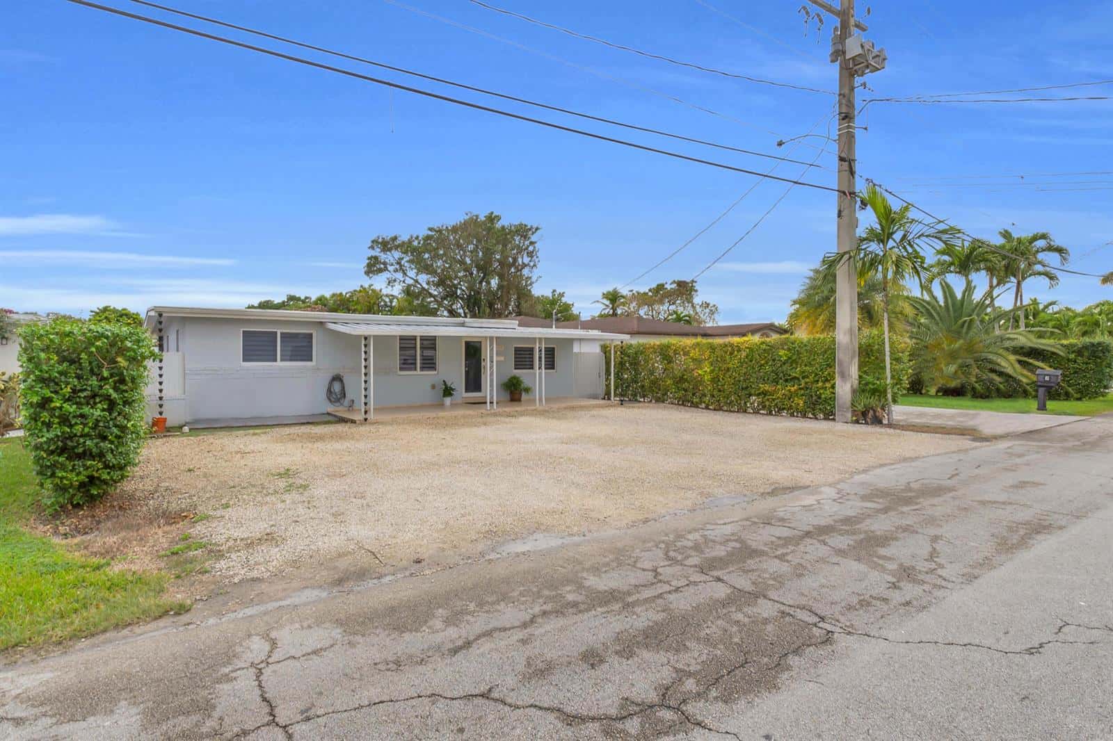 6350 SW 32 Street, Miami FL 33155