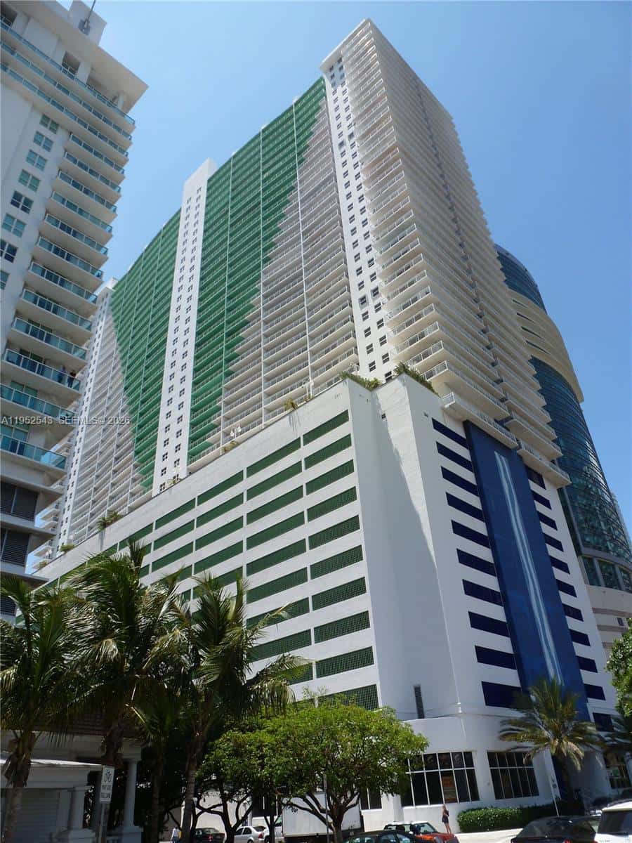 1200 Brickell Bay Dr # 1712, Miami FL 33131
