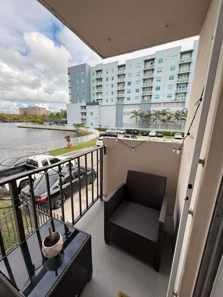 5501 NW 7th St # E207, Miami FL 33126