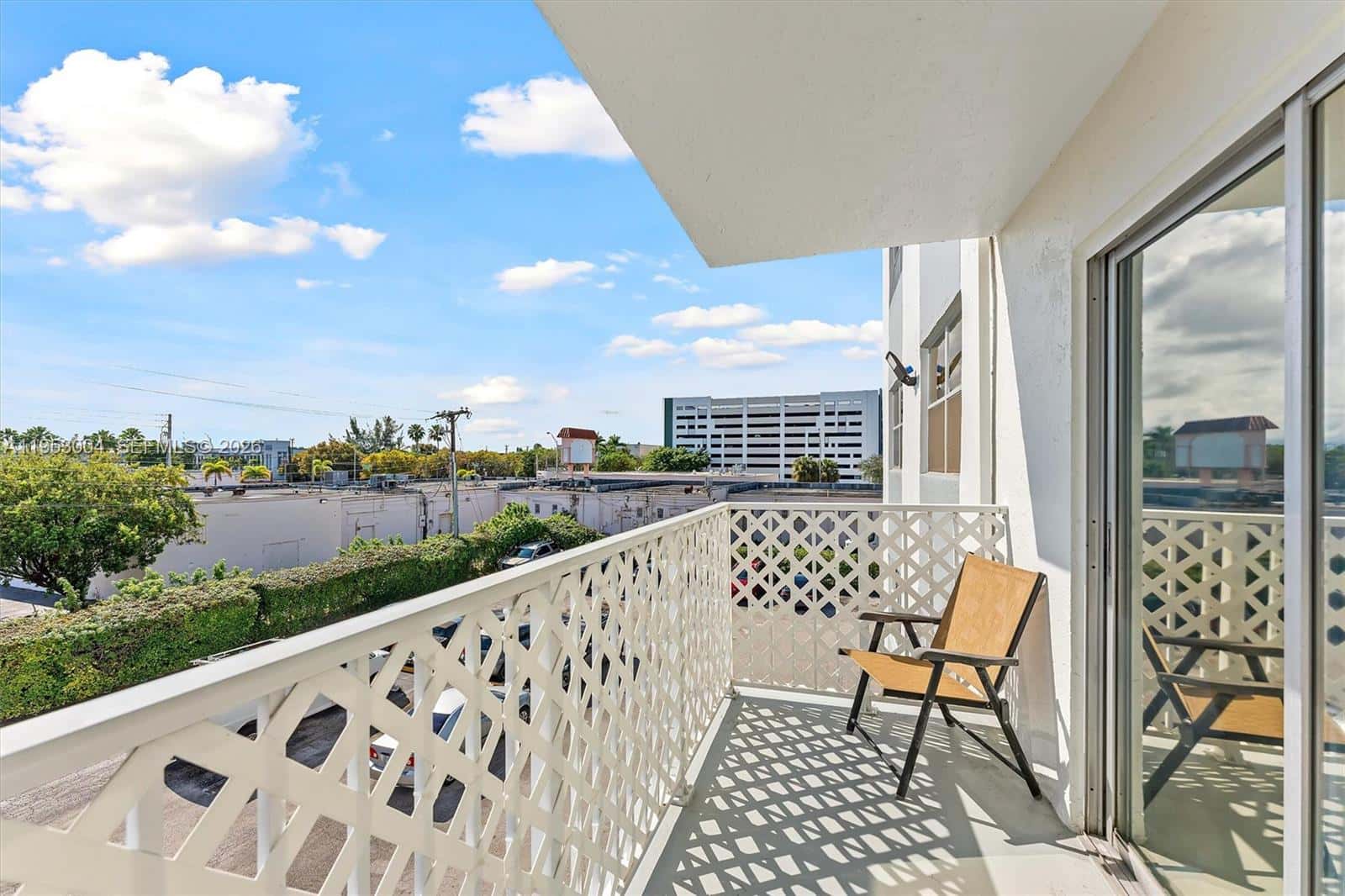 16465 NE 22nd Ave # 302, North Miami Beach FL 33160