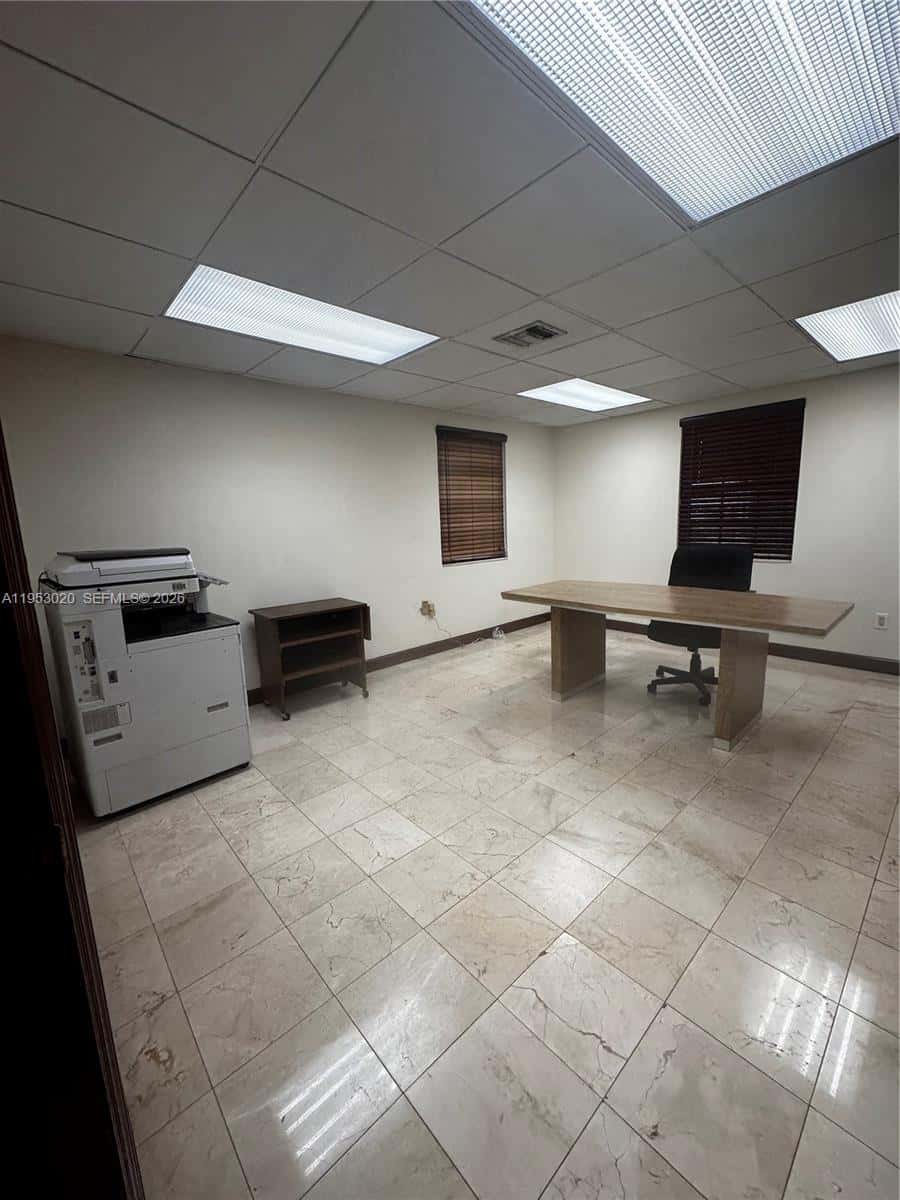 1105 SW 87th Ave, Miami FL 33174