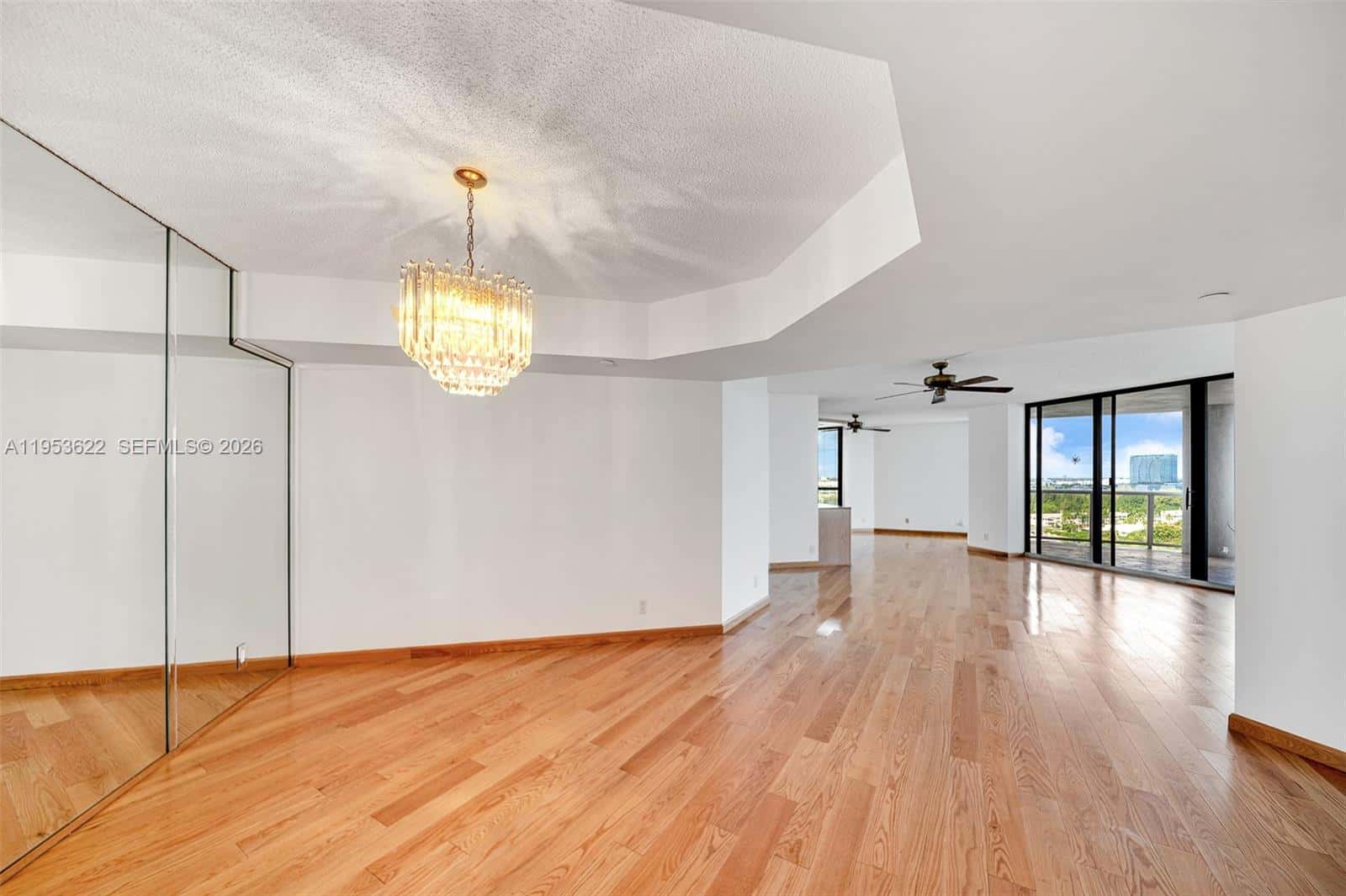 3598 NE Yacht Club Dr # 1402, Aventura FL 33180
