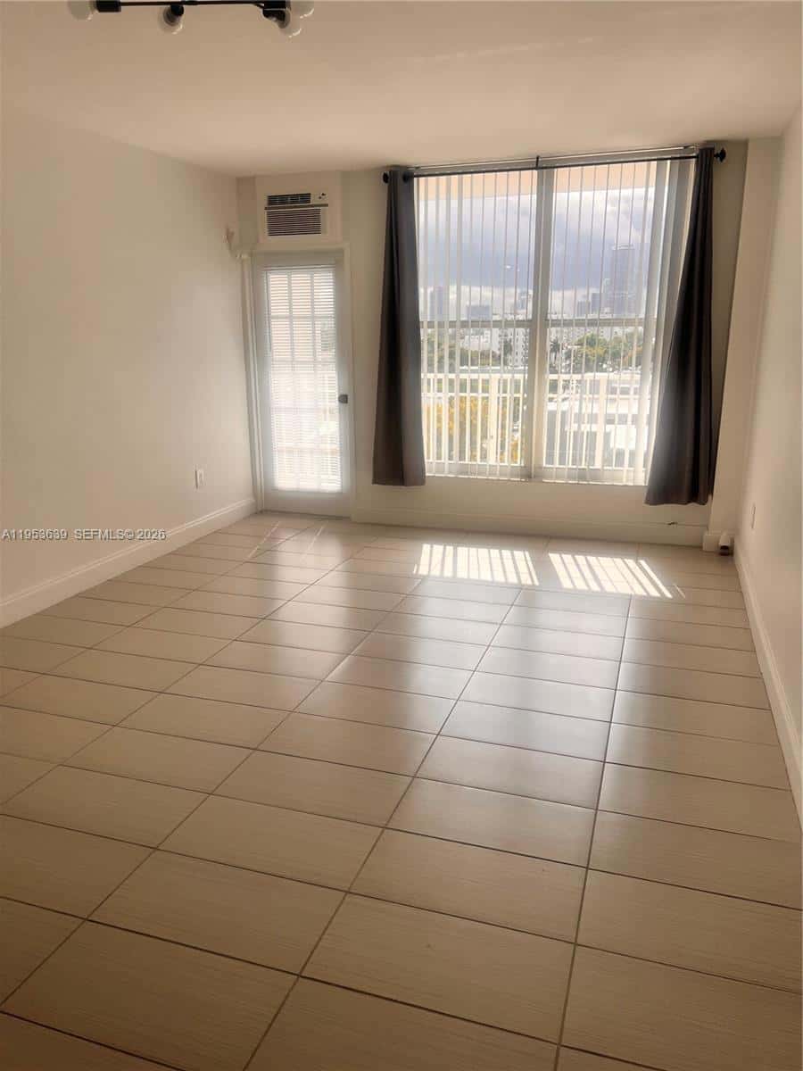 1300 Lincoln Rd # B902, Miami Beach FL 33139