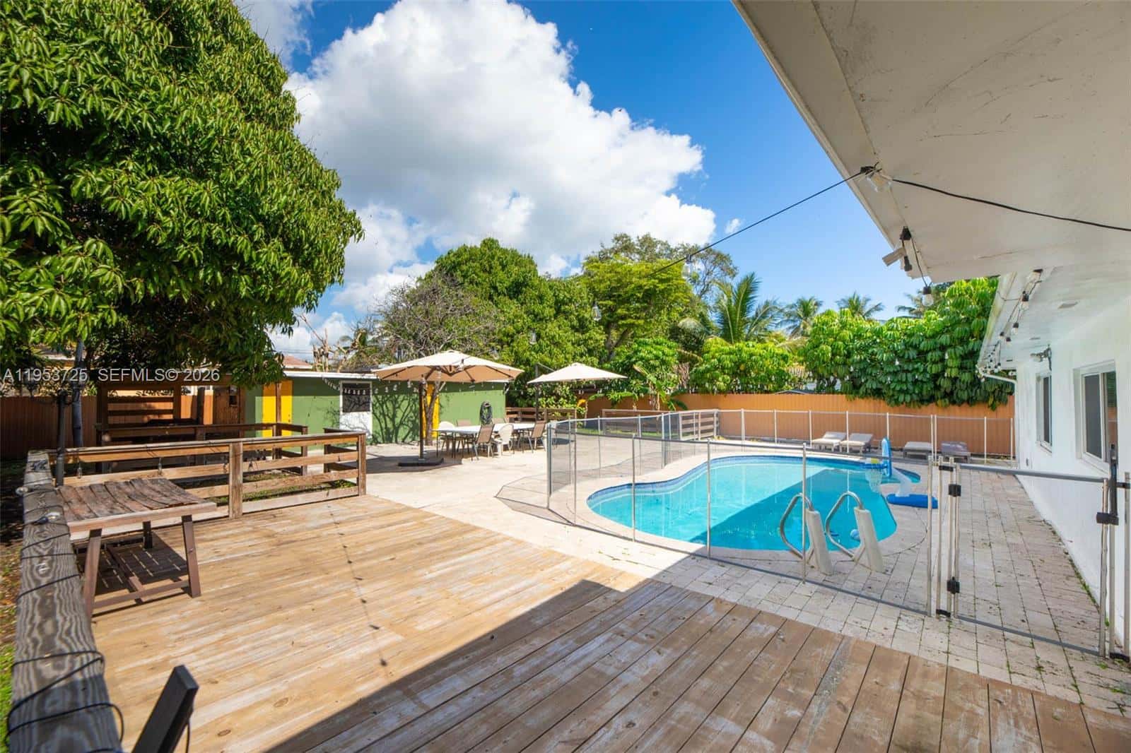 1765 NE 145th St, Miami FL 33181