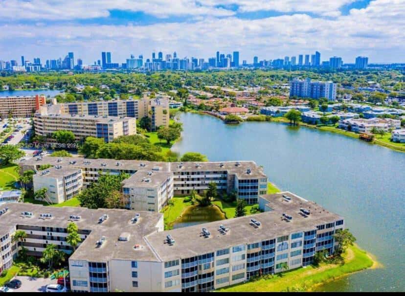 1750 NE 191st Street # 600, Miami FL 33179
