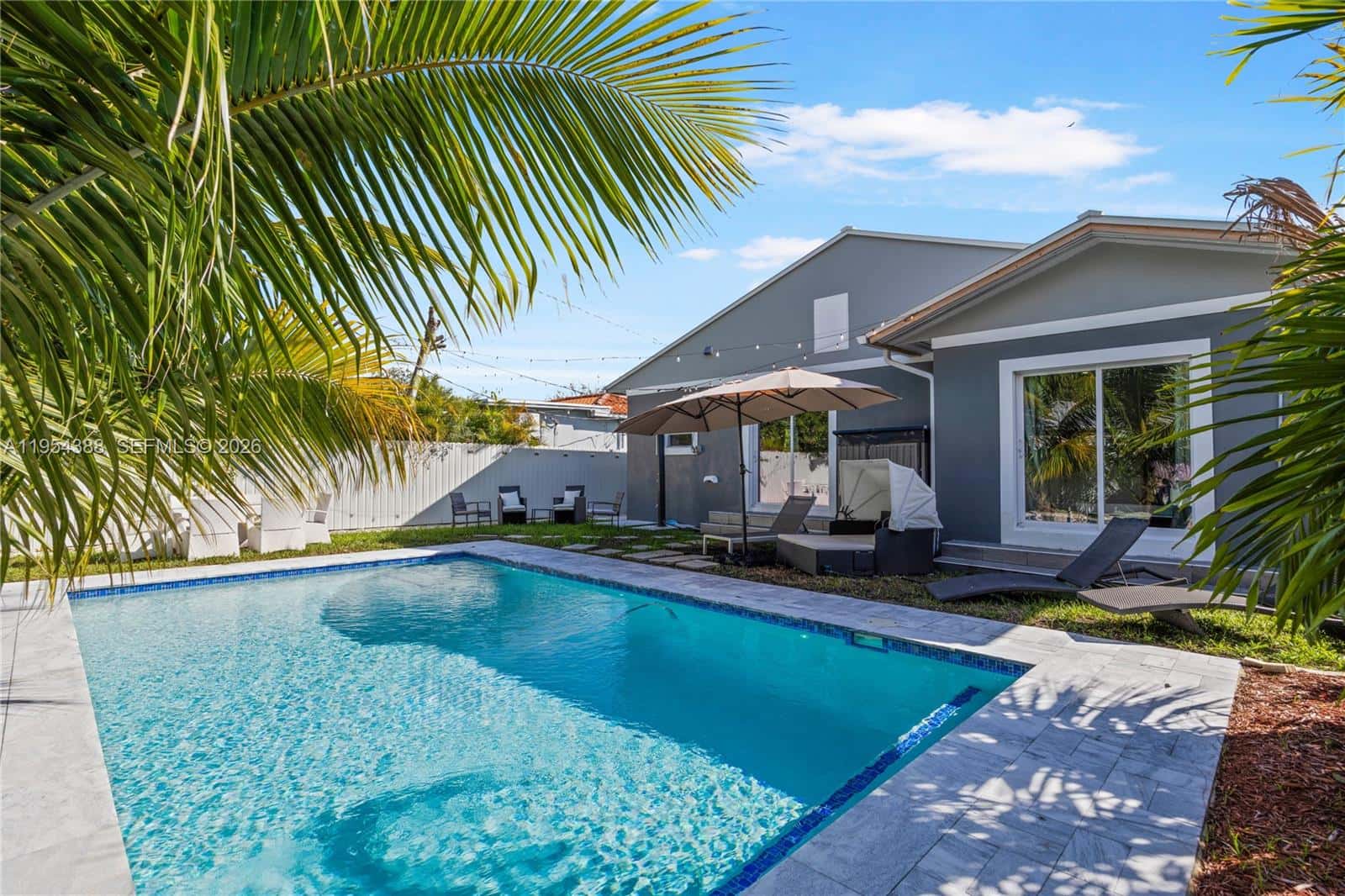 1041 NW 73rd St, Miami FL 33150