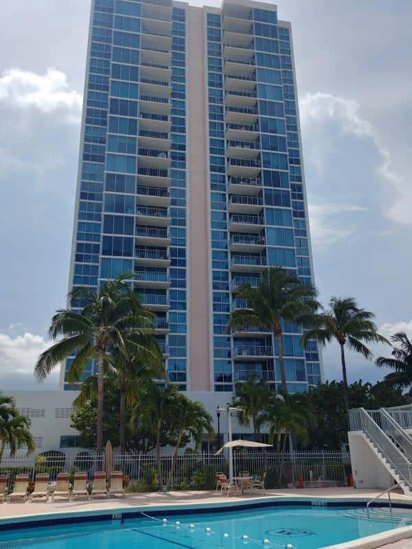 2655 Collins Avenue # 602, Miami Beach FL 33140
