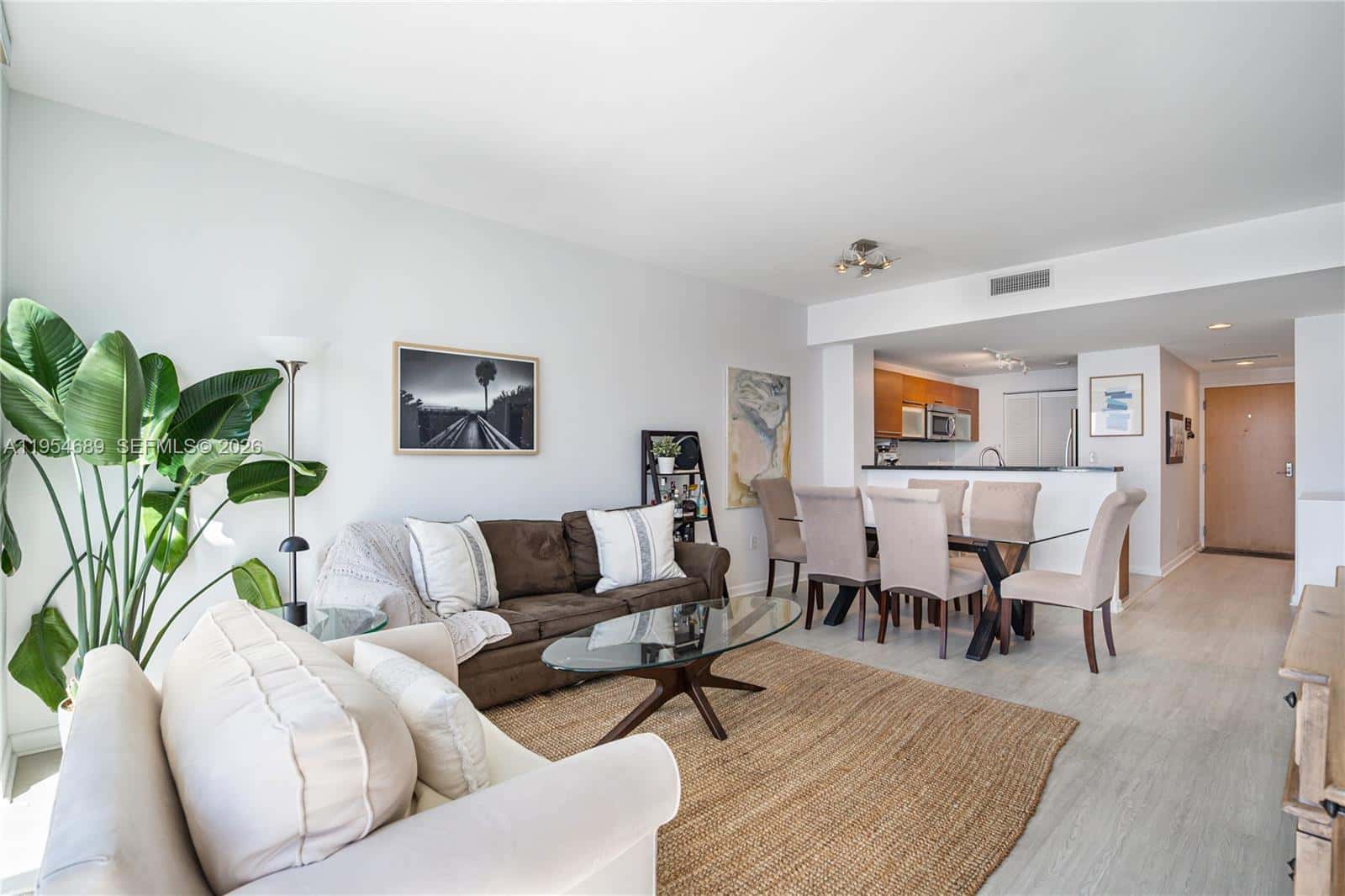253 NE 2nd St # 3104, Miami FL 33132