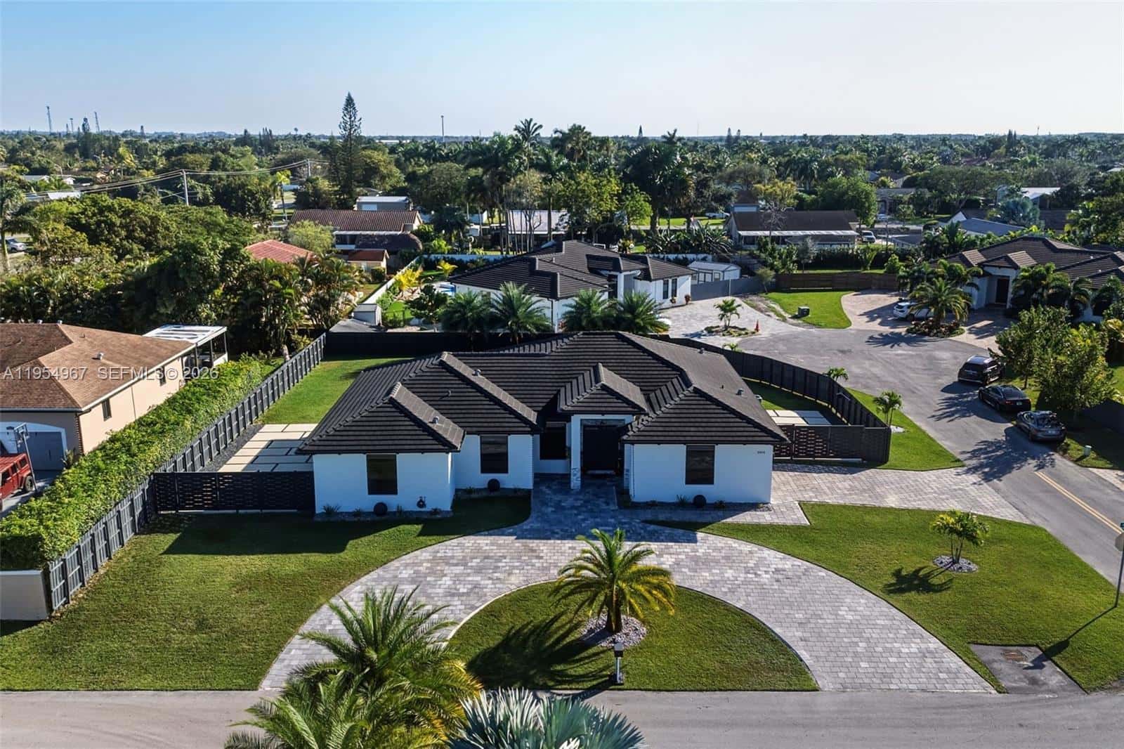 1410 NW 19th St, Homestead FL 33030