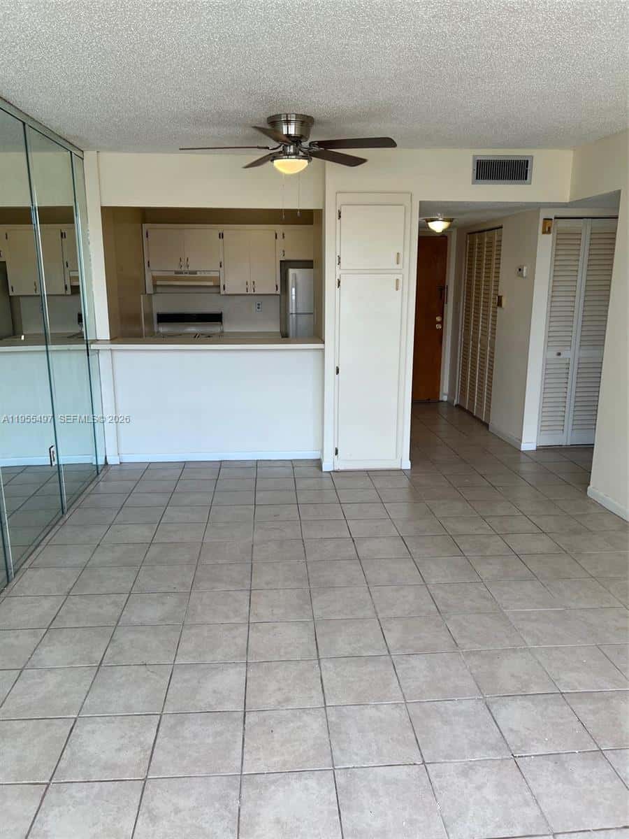 13390 NE 7th Ave # 205, North Miami FL 33161