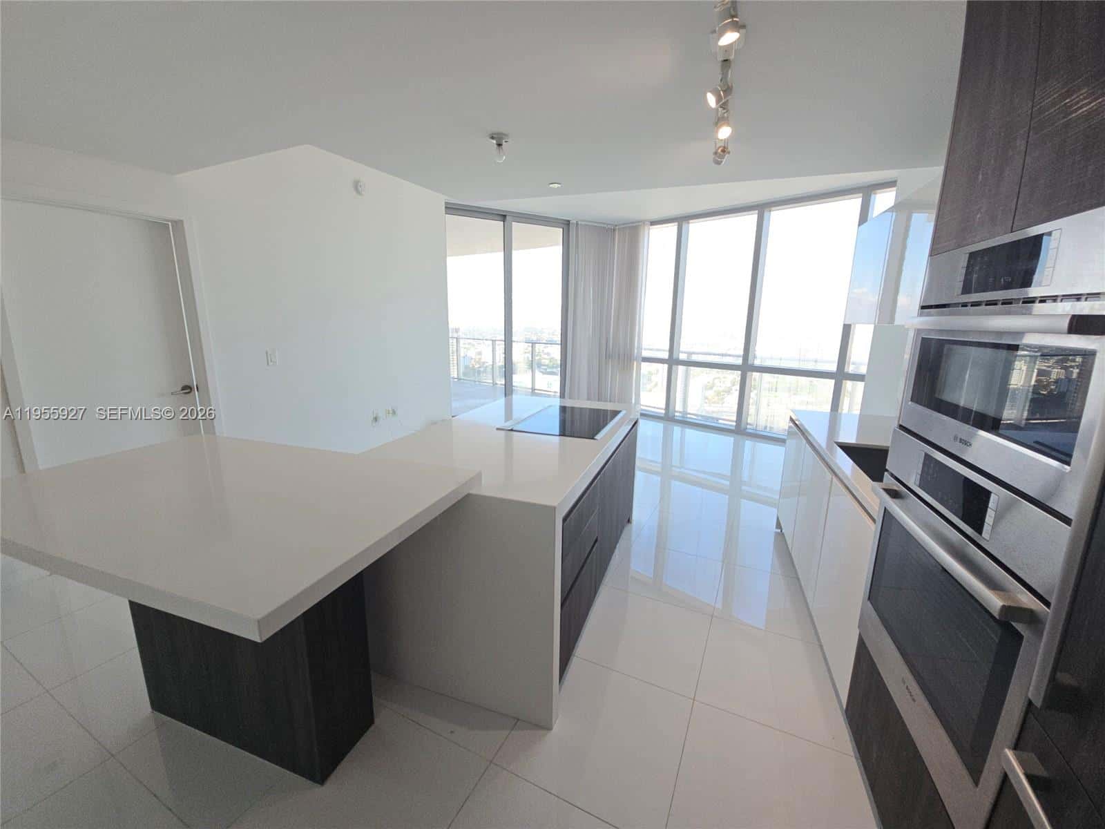 851 NE 1st Ave # 4604, Miami FL 33132