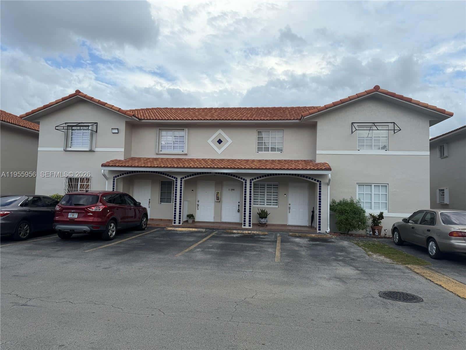 10101 W Okeechobee Rd # 17202, Hialeah Gardens FL 33016