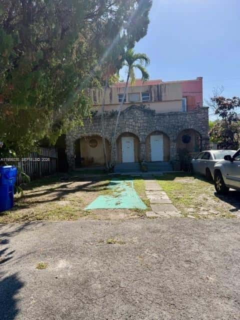 3460 SW 24th Ter, Miami FL 33145