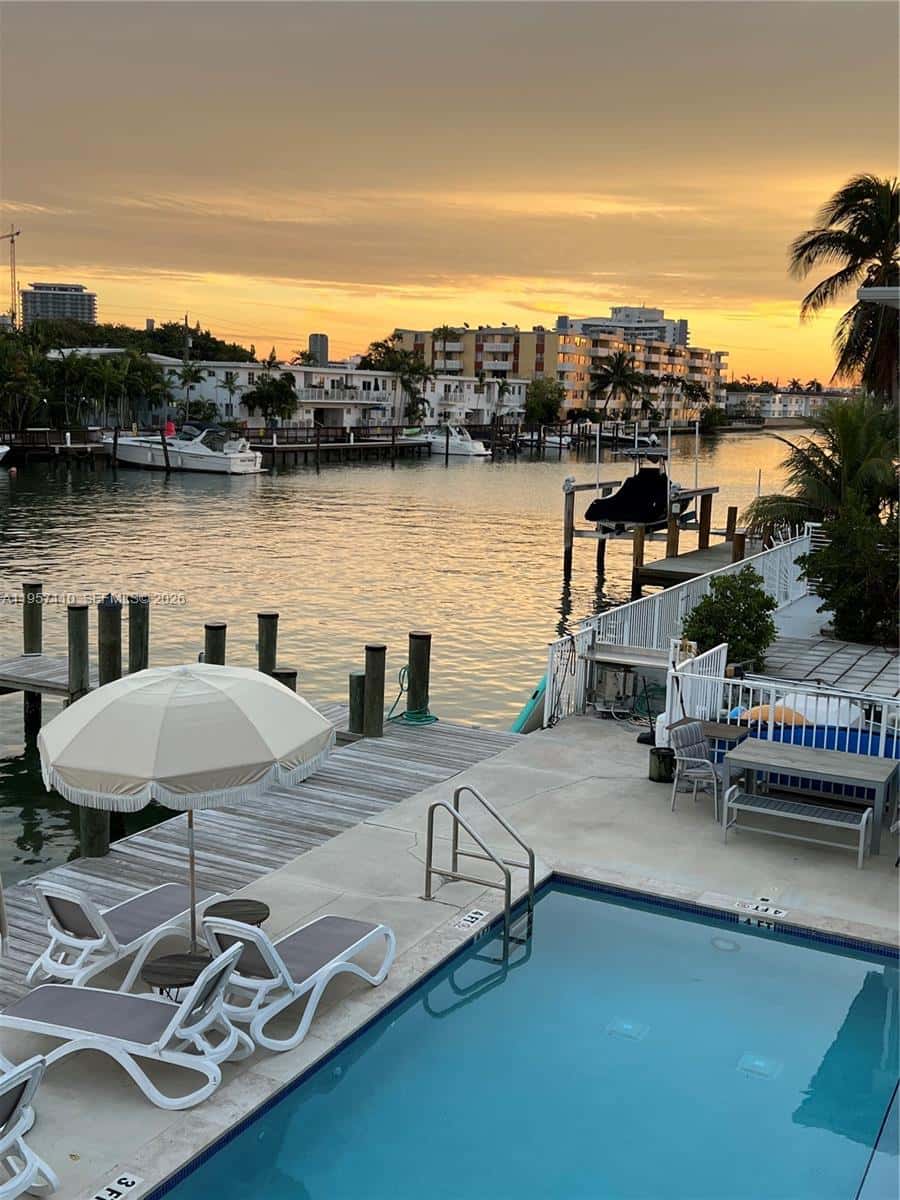 8035 Crespi Blvd # 1, Miami Beach FL 33141