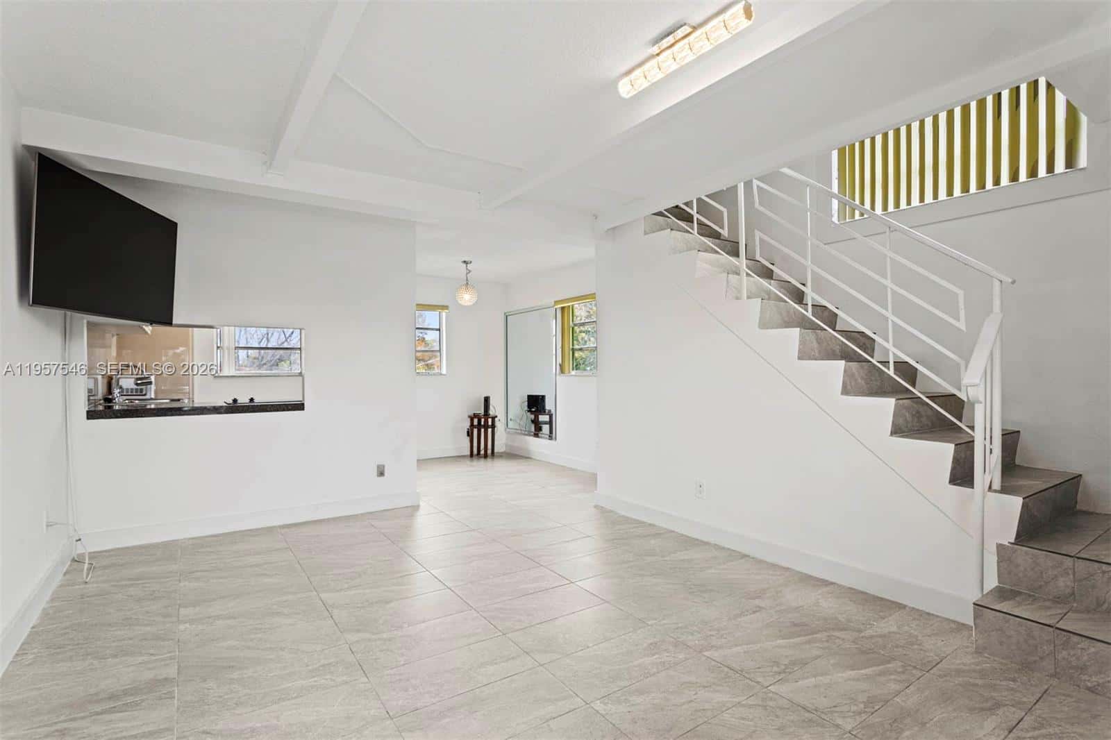 1220 SW 5th St # 21, Miami FL 33135