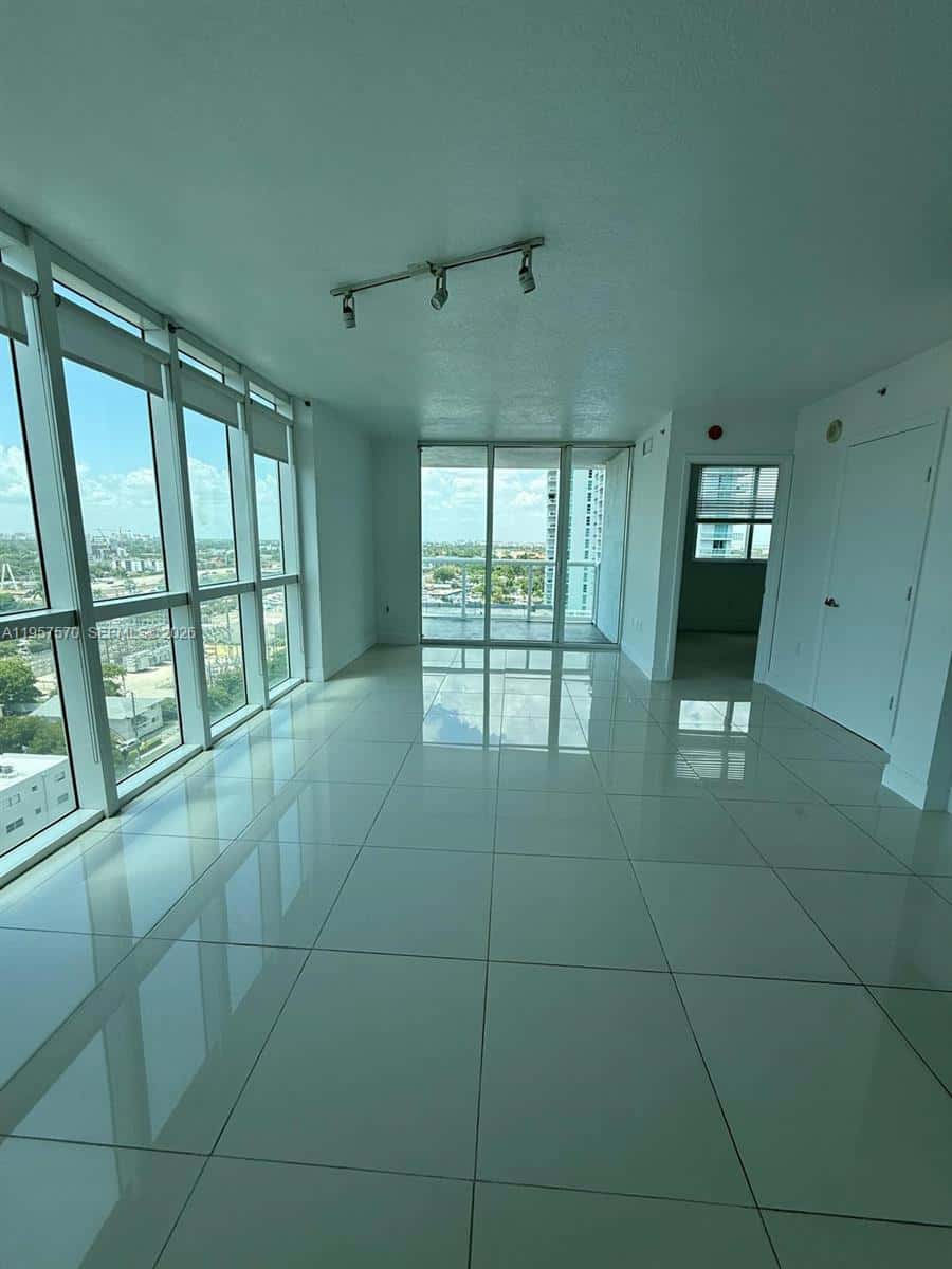 1871 NW S River Dr # 1503, Miami FL 33125