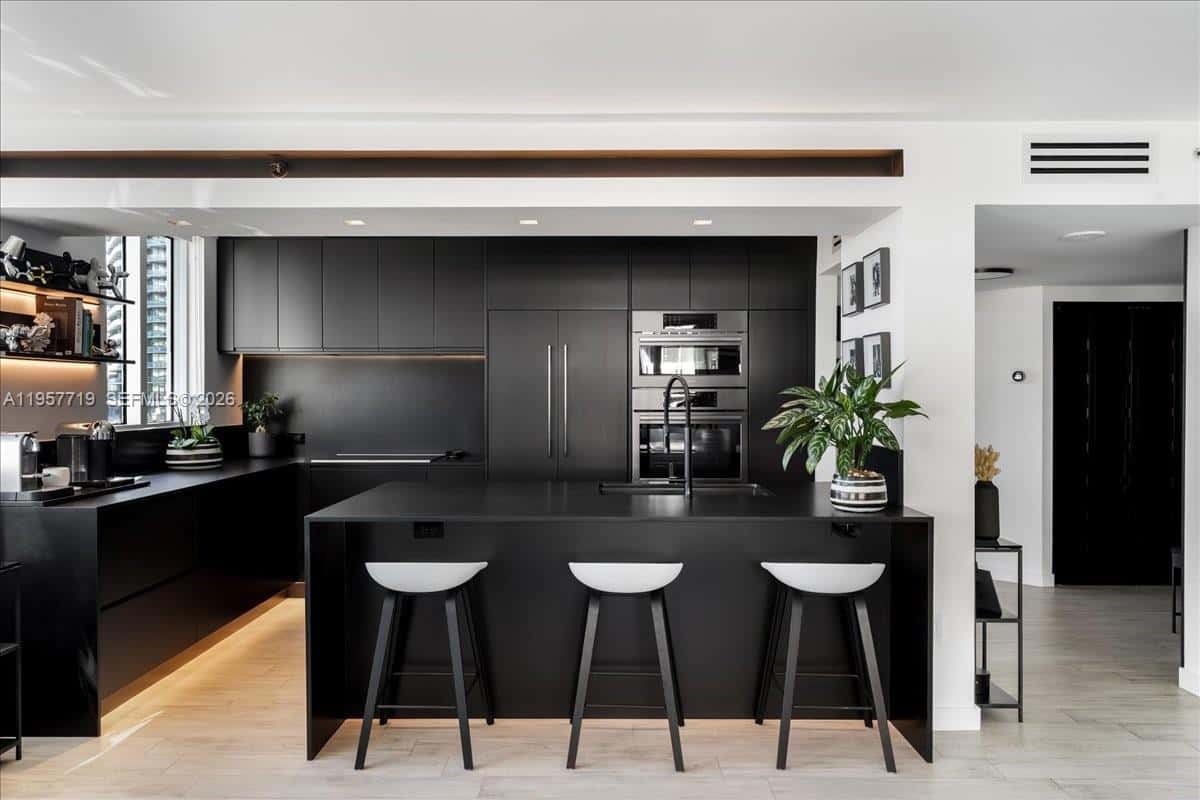 650 West Ave # 712, Miami Beach FL 33139