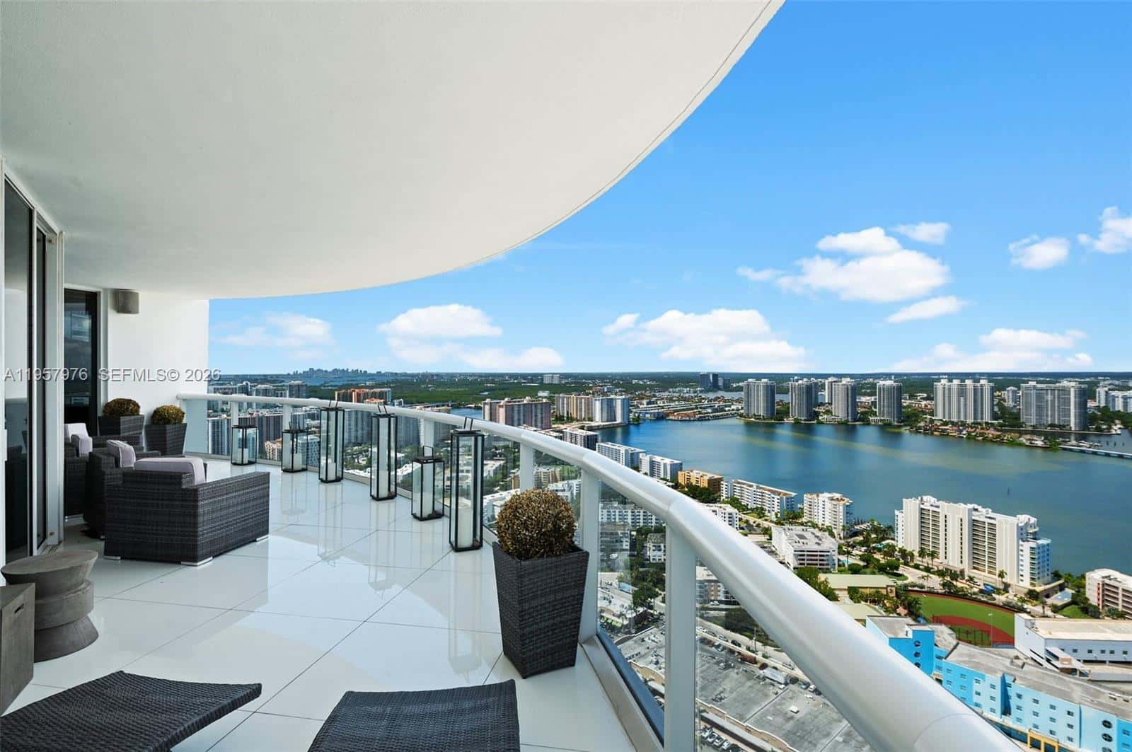 18201 Collins Ave # 5201, Sunny Isles Beach FL 33160