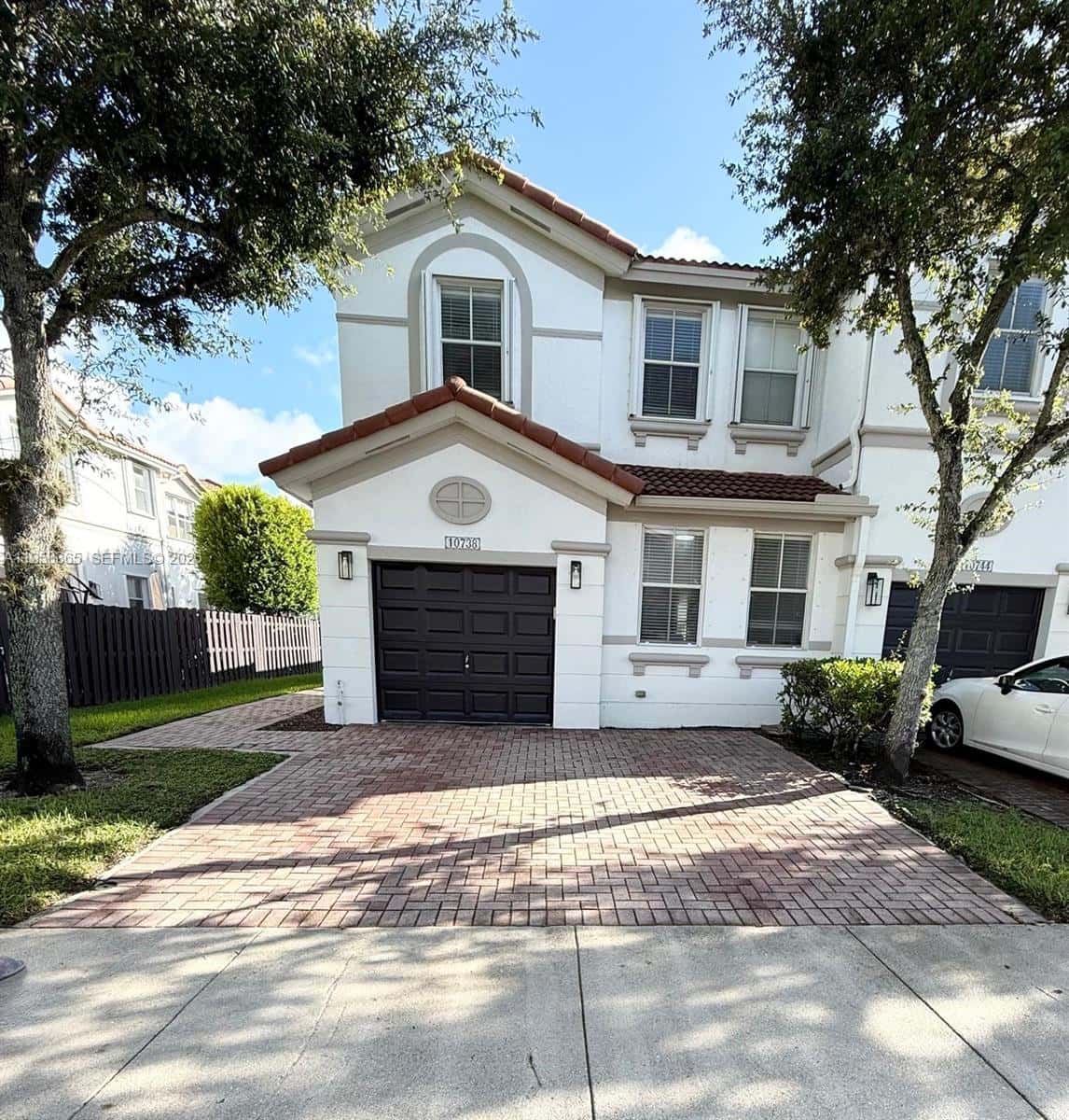 10738 NW 80th Ln, Doral FL 33178