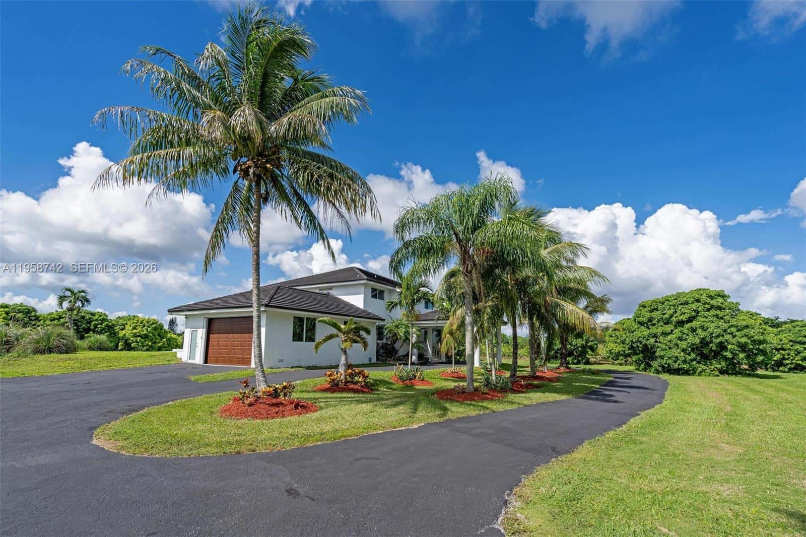 20520 SW 190th St, Miami FL 33187