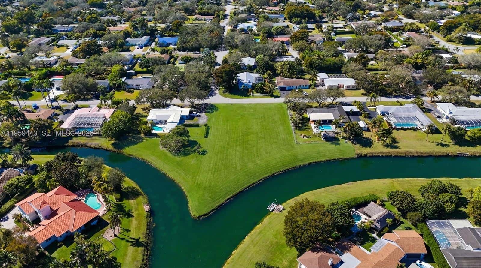 17325 SW 84 Ave, Palmetto Bay FL 33157