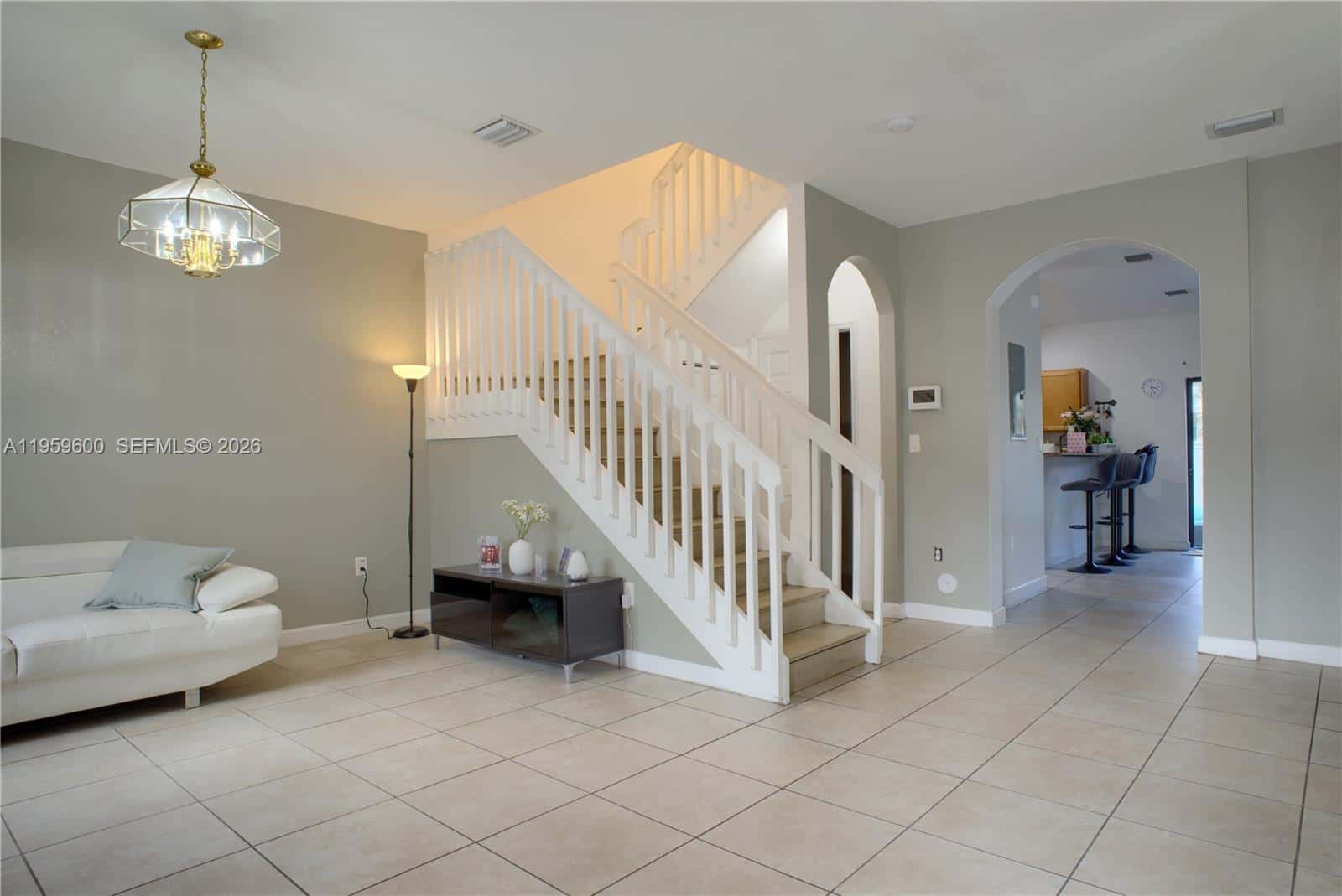 8915 W 35th Ave, Hialeah FL 33018