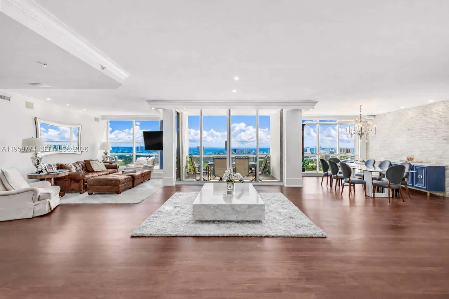 1900 Sunset Harbour Dr, Miami Beach FL 33139