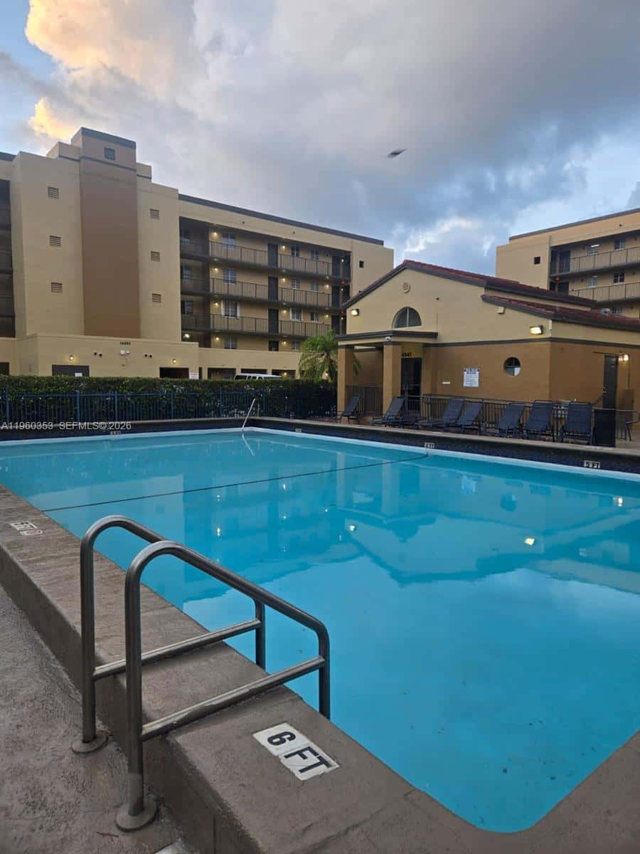 14951 SW 82nd Ln # 504, Miami FL 33193