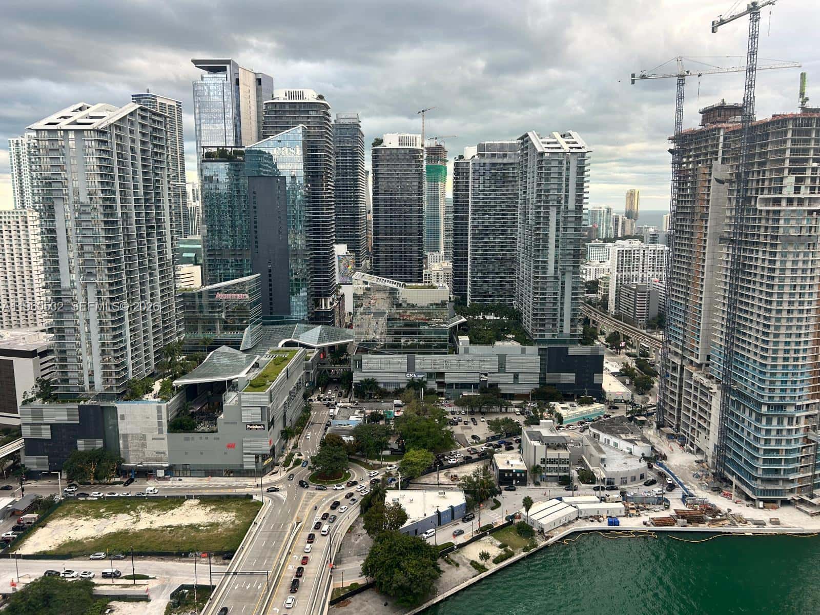 350 S Miami Ave # 3904, Miami FL 33130