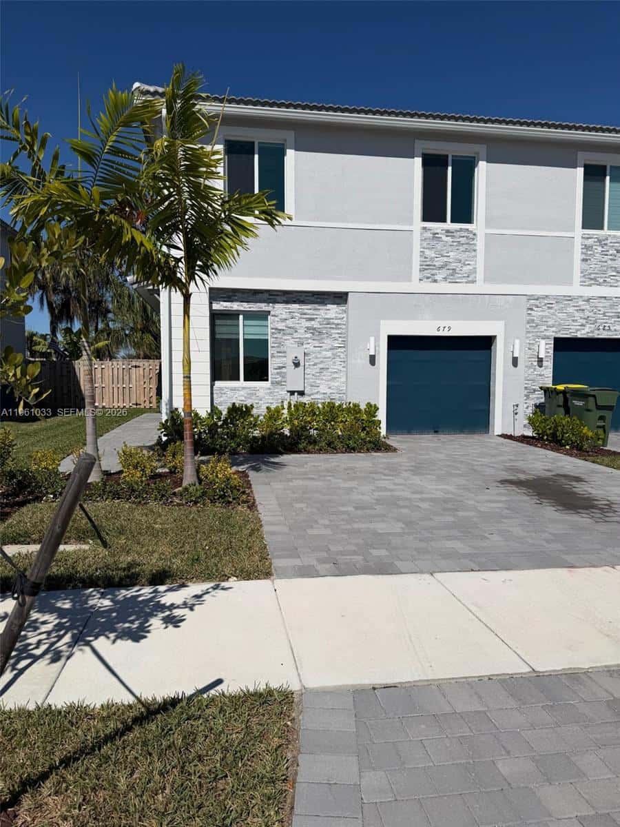 679 SE 13th St Cir # 679, Homestead FL 33034