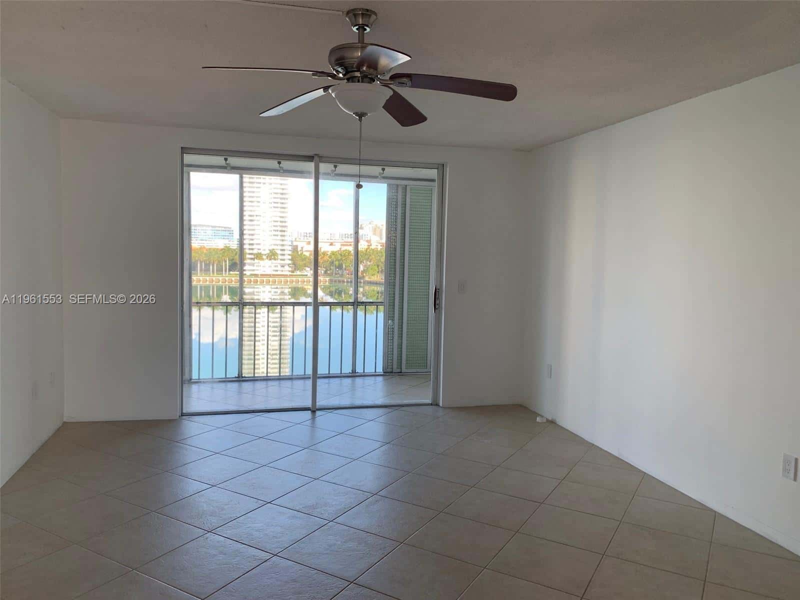 2999 POINT EAST DR # C609, Aventura FL 33160