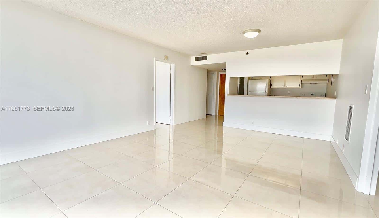 7601 E Treasure Dr # 801, North Bay Village FL 33141