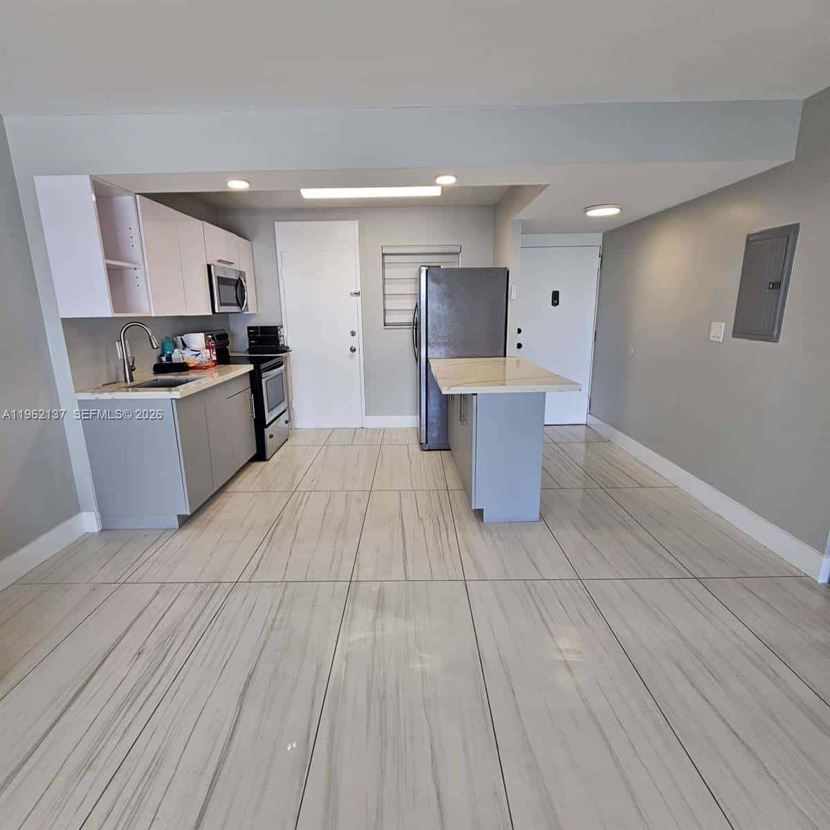 15600 NW 7th Ave # 703, Miami FL 33169