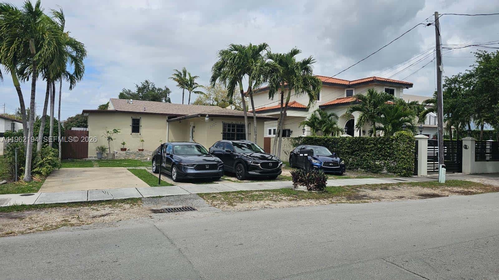 8891 SW 28th St, Miami FL 33165
