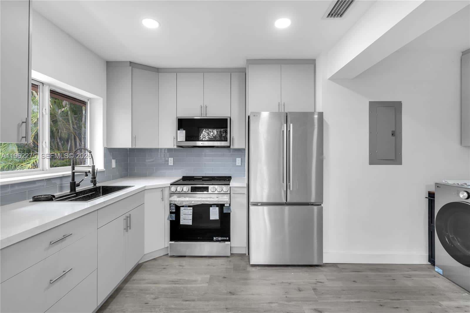 7412 Big Cypress Dr, Miami Lakes FL 33014