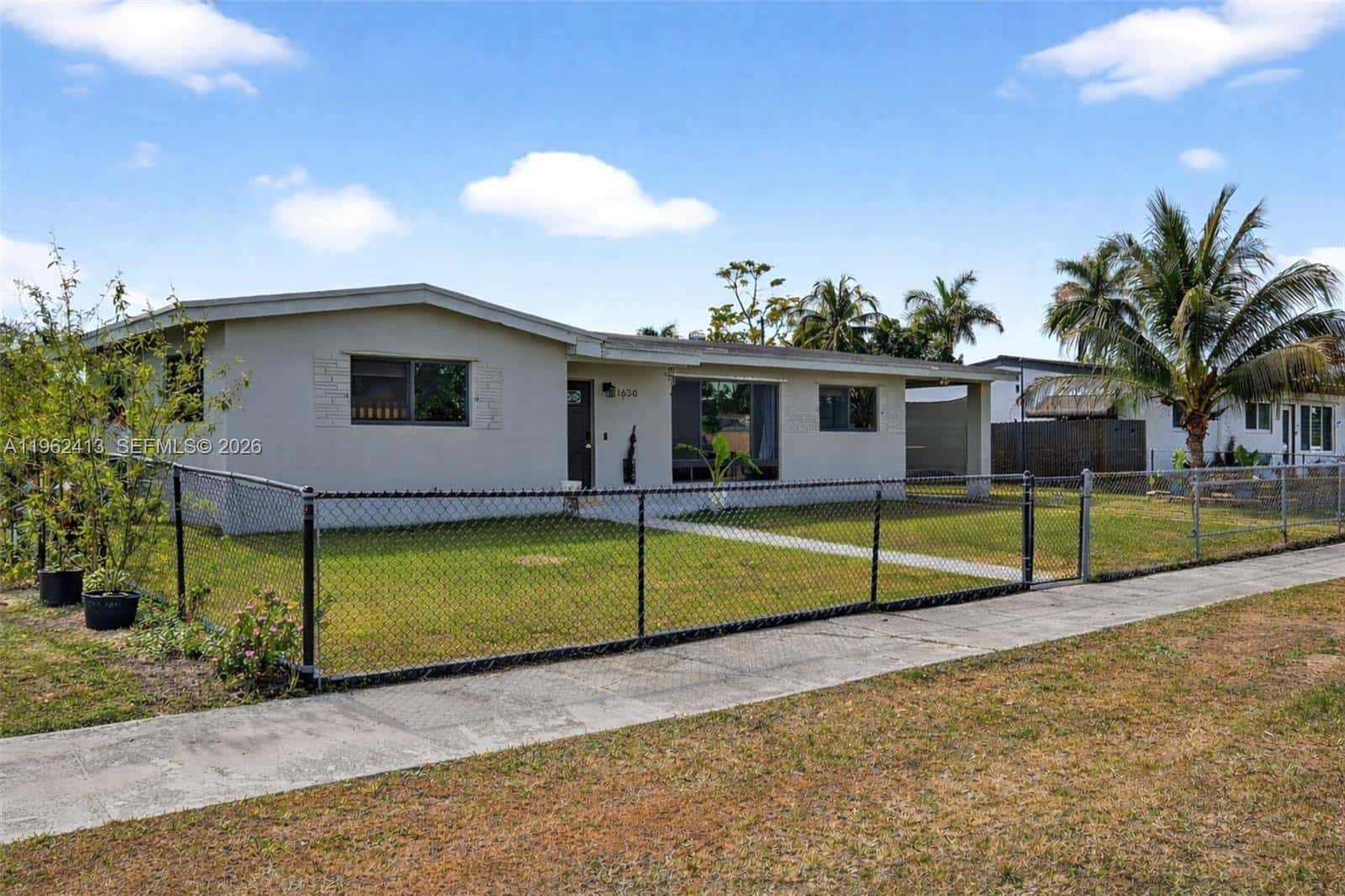 1630 NW 10th St, Homestead FL 33030