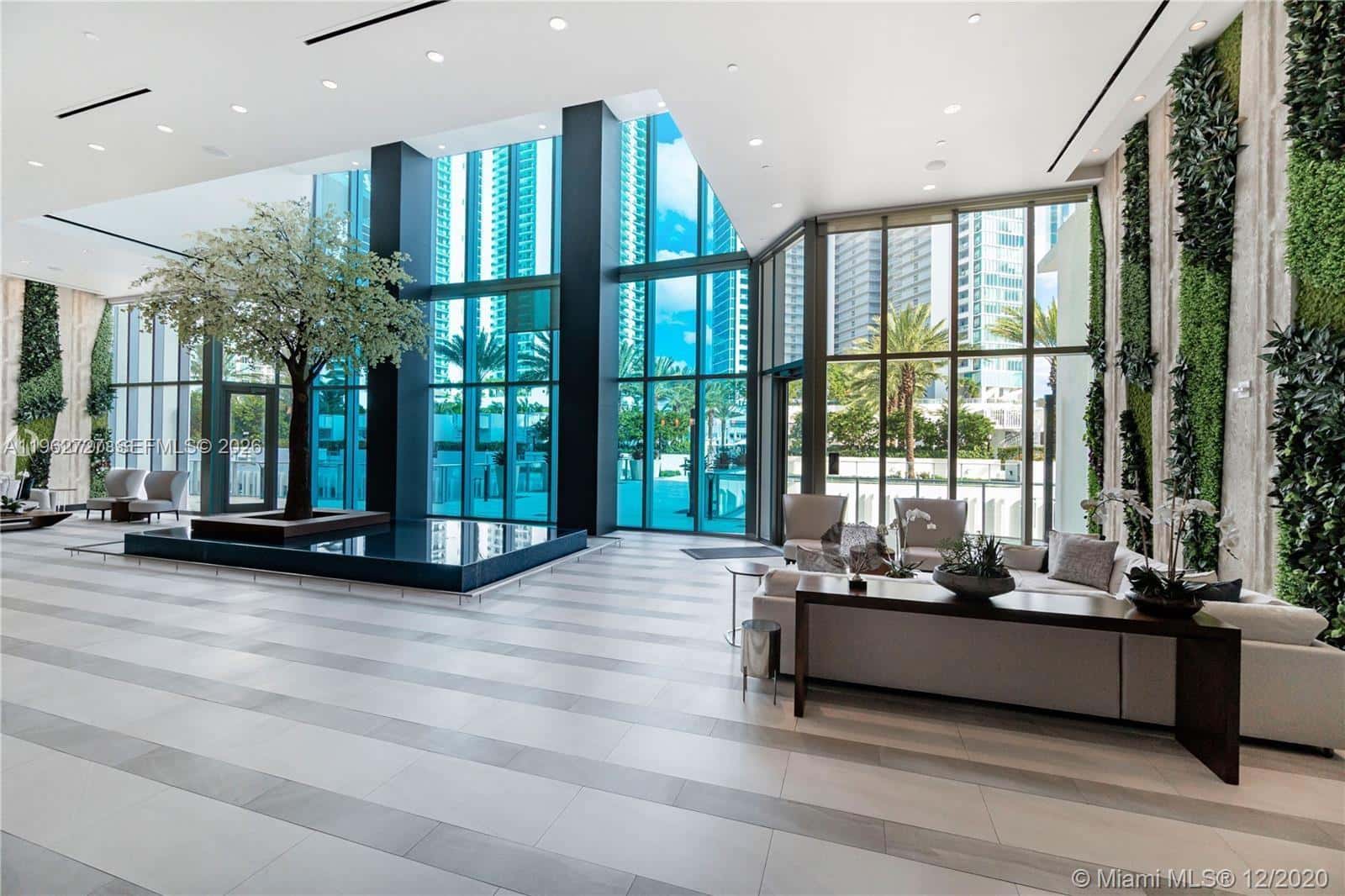 851 NE 1st Ave # 3903, Miami FL 33132