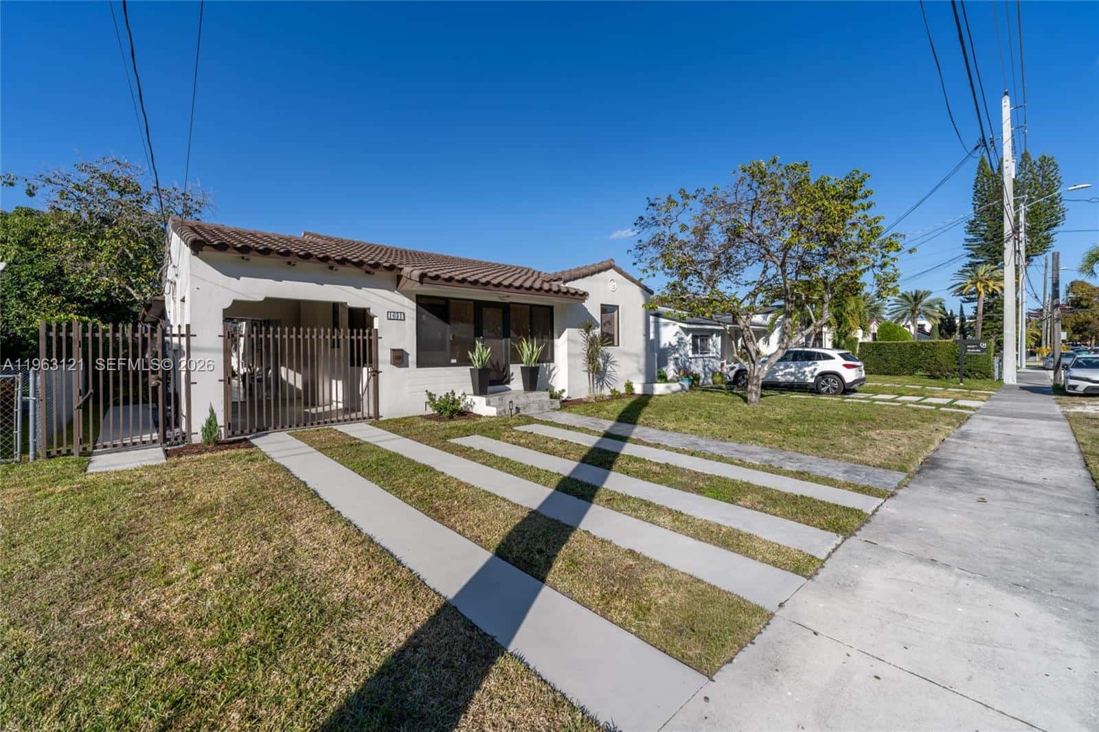 1631 SW 21st St, Miami FL 33145