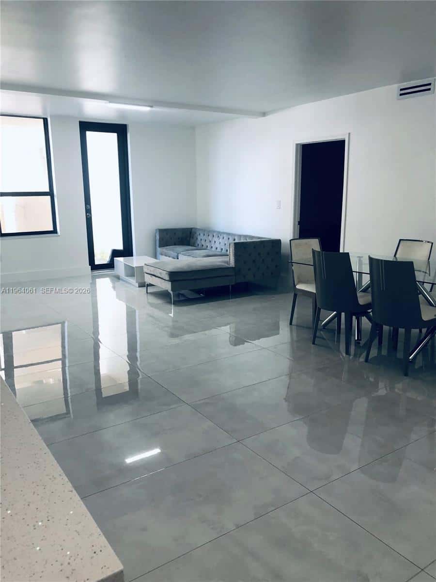 10185 Collins Ave # 209, Bal Harbour FL 33154