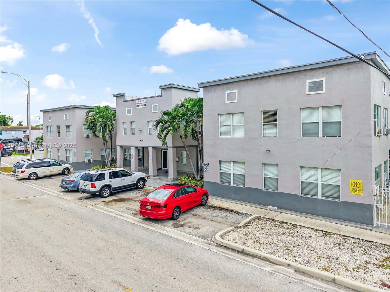 508 W 1st Ave, Hialeah FL 33010
