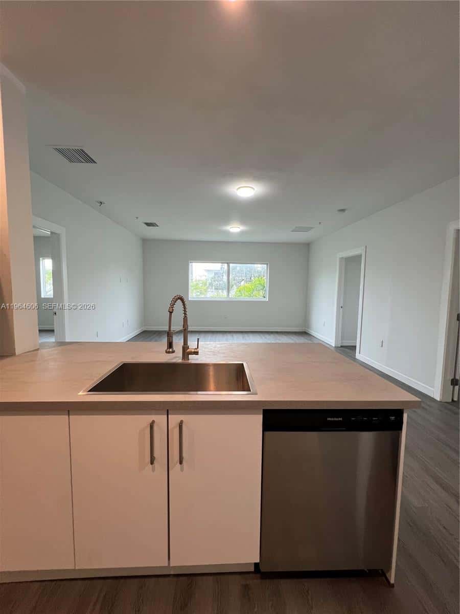 2311 NW 22nd Ave # 405, Miami FL 33142