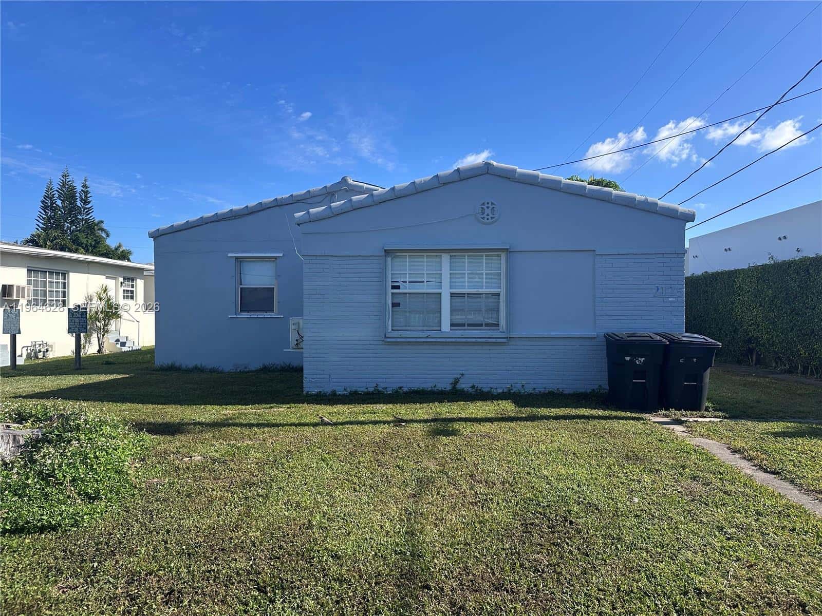 2125 Bay Dr # C, Miami Beach FL 33141