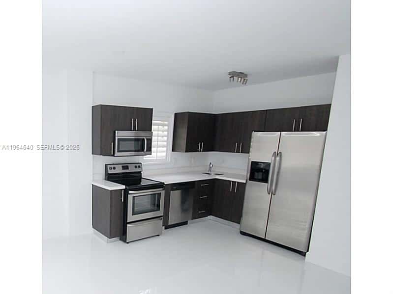 1255 PENNSYLVANIA AV # 102, Miami Beach FL 33139