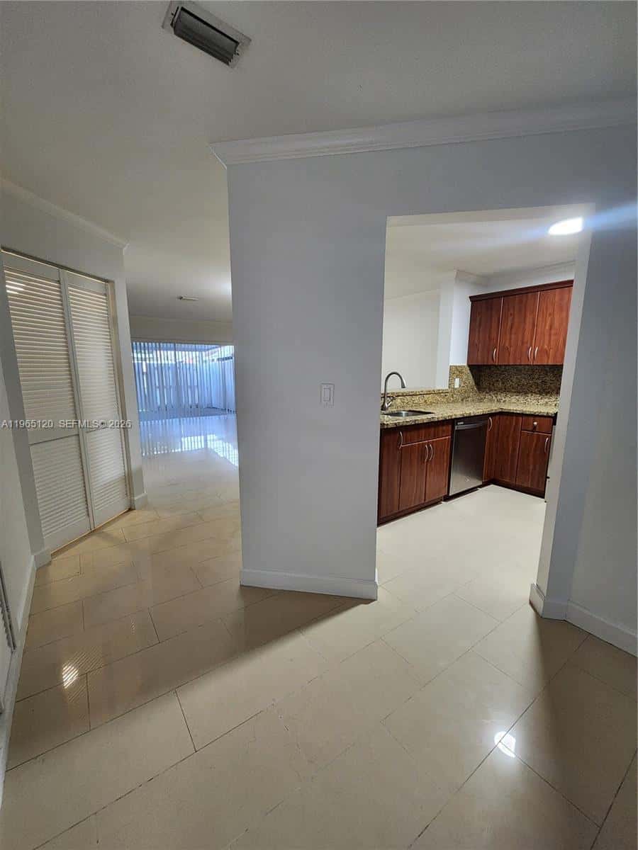 6485 SW 129th Ave, Miami FL 33183