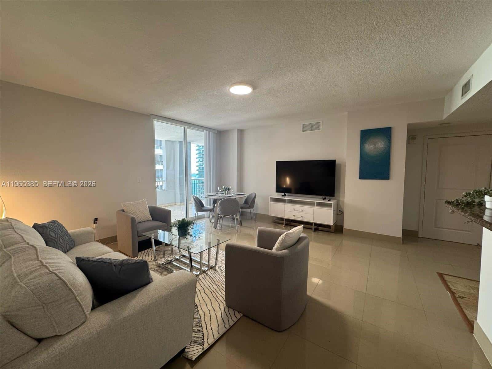 170 SE 14th St # 1108, Miami FL 33131